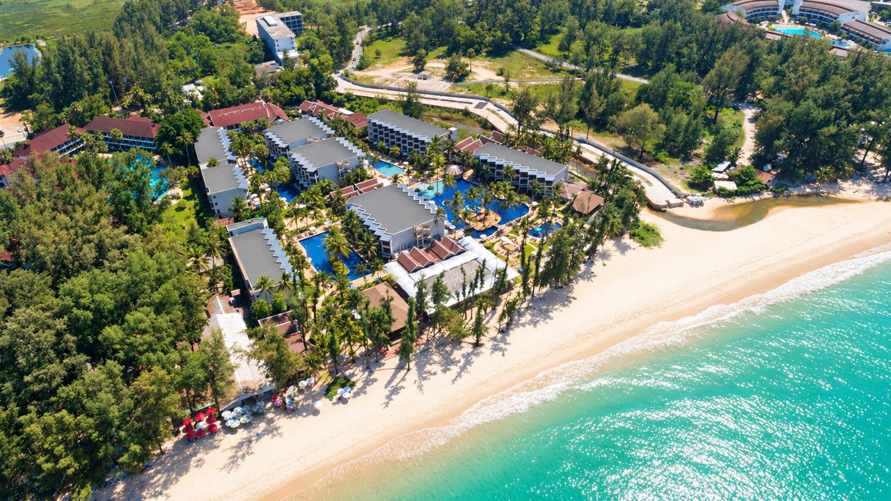 Иллюстрация по фотографии отеля Sunwing Bangtao Beach